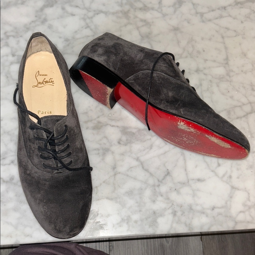 Christian Louboutin Men's Dark Gray Suede Oxfords with Red Soles Sz 41 1/2